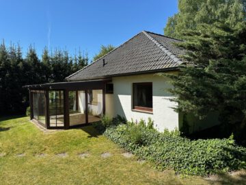 *** Exzellente Ortsrandlage, barrierearm, Kaminofen, Wintergarten und vieles mehr in Garlstorf ***, 21376 Garlstorf, Einfamilienhaus