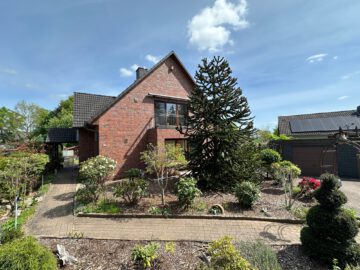 *** Top gepflegtes Zweifamilienhaus, ohne Käuferprovision und in Ortsrandlage ***, 21442 Toppenstedt, Zweifamilienhaus