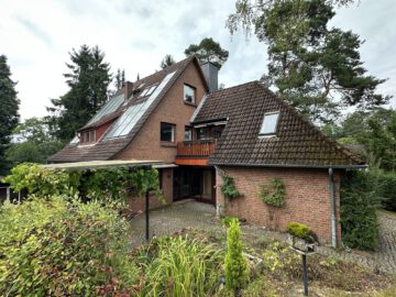 *** Ihr Wohlfühlzuhause mit viel Charme, grün, ruhig & zentral ***, 21244 Buchholz in der Nordheide, Zweifamilienhaus