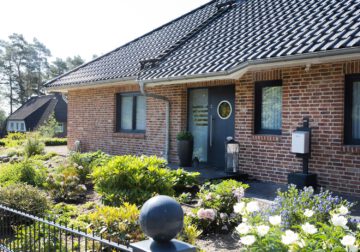 *** Energieeffizient, frei lieferbar und bebau- oder teilbar ***, 21376 Salzhausen, Einfamilienhaus